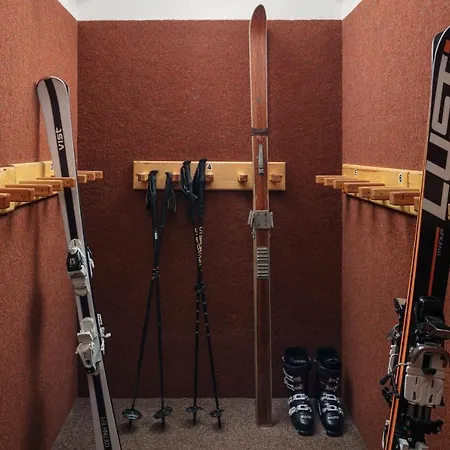 Casa de hóspedes U Komárků 3*