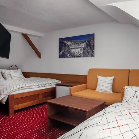 Casa de hóspedes U Komárků 3*