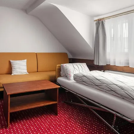 Casa de hóspedes U Komárků 3*